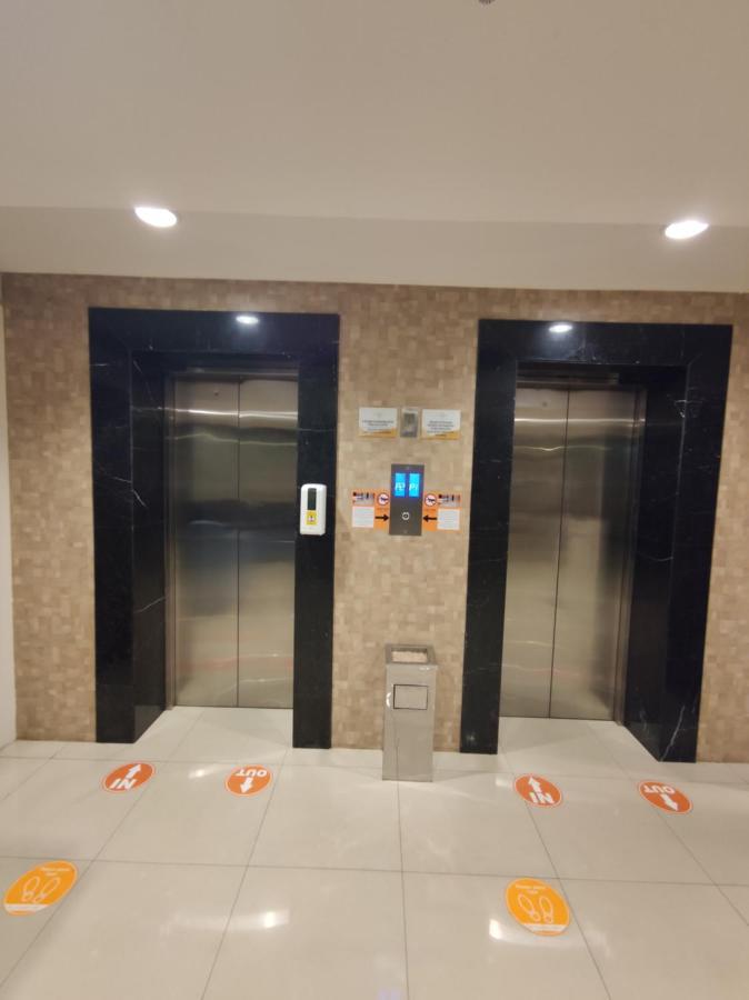 Student Park Hotel Γιογκιακάρτα Εξωτερικό φωτογραφία