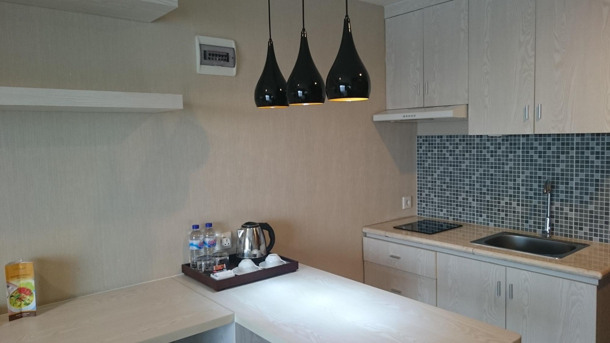 Student Park Hotel Γιογκιακάρτα Εξωτερικό φωτογραφία