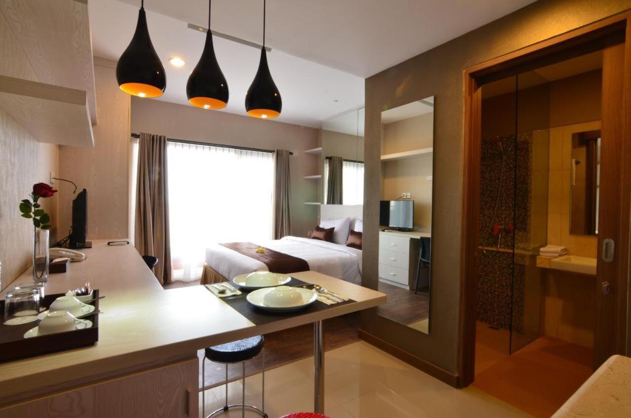 Student Park Hotel Γιογκιακάρτα Εξωτερικό φωτογραφία