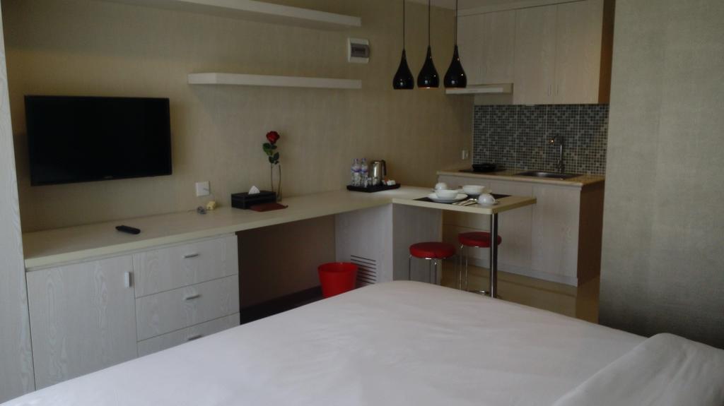 Student Park Hotel Γιογκιακάρτα Εξωτερικό φωτογραφία